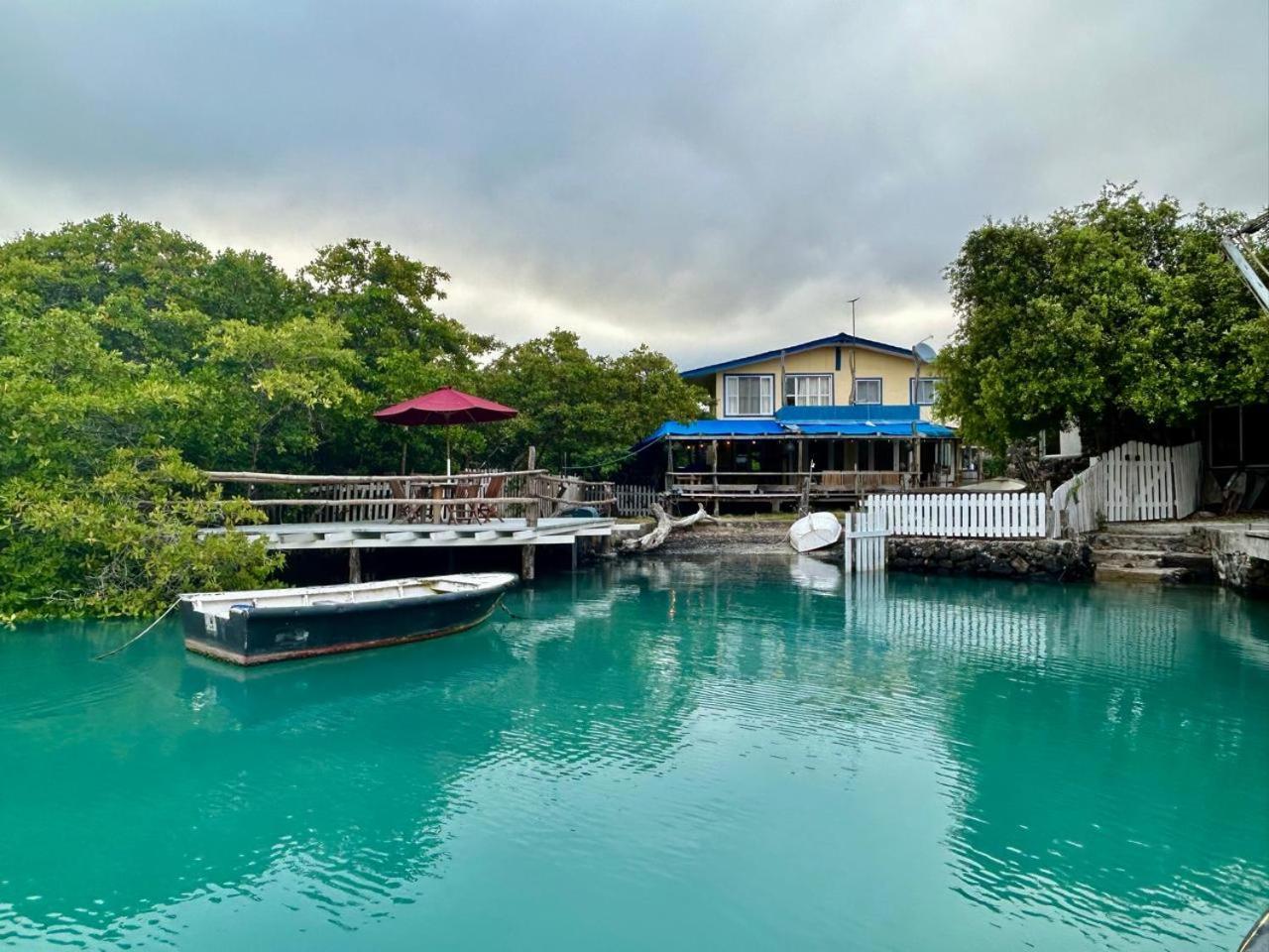 Bed and Breakfast Casa Kubler Puerto Ayora  Esterno foto