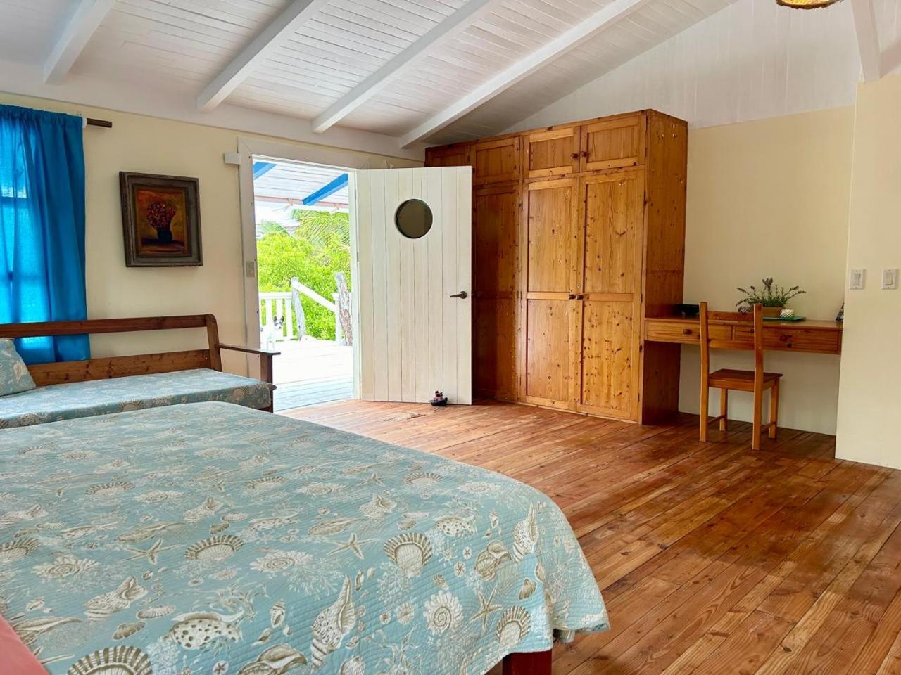 Bed and Breakfast Casa Kubler Puerto Ayora  Esterno foto